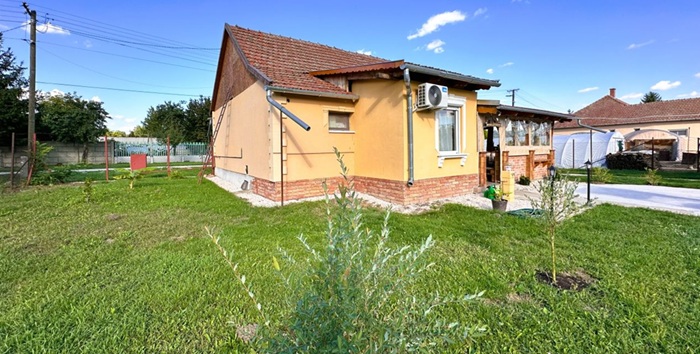 🏠 Casă familială în stare excelentă de vânzare în Sarkad!